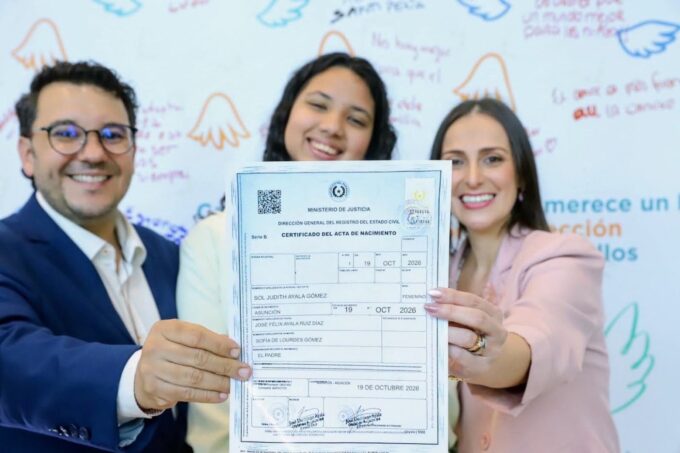 ¡purete!-hija-de-jose-ayala-ya-lleva-el-apellido-ayala-gomez