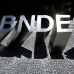 analistas-esperam-bndes-mais-enxuto-em-eventual-governo-flavio-bolsonaro