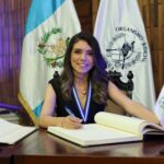 claudia-paredes-galardona-por-«integridad»-a-jueza-cuestionada-por-incumplir-requisitos-para-ascender