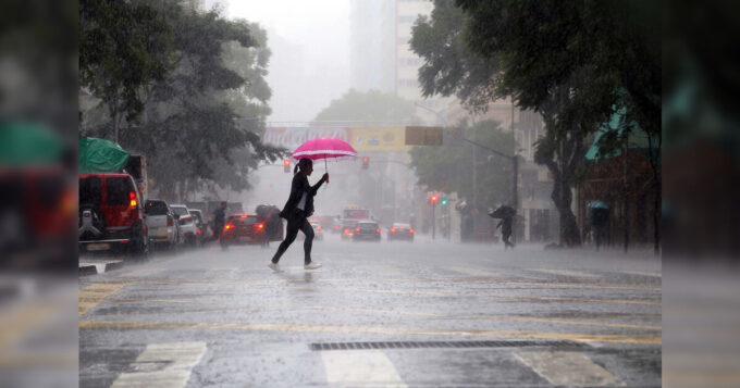 inmet-emite-alerta-de-tempestade-para-178-cidades-do-parana-a-partir-desta-quarta-(21)