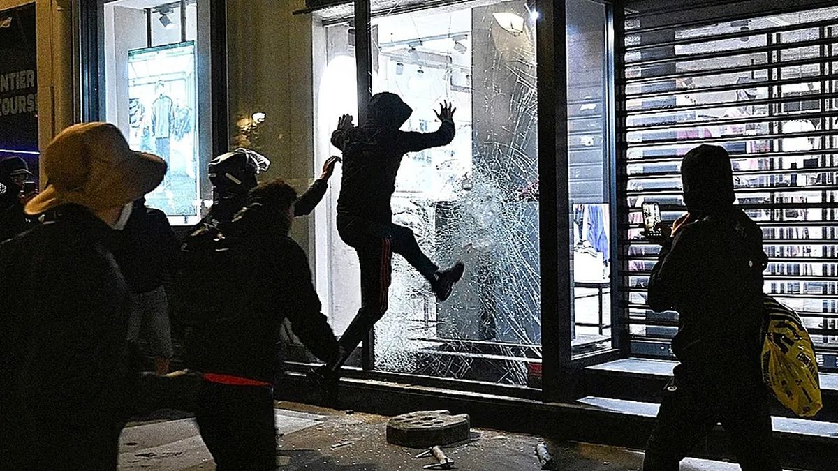 radiografia-de-la-violencia-en-las-calles-francesas:-quienes-alentaron-el-caos-y-que-plan-tiene-macron