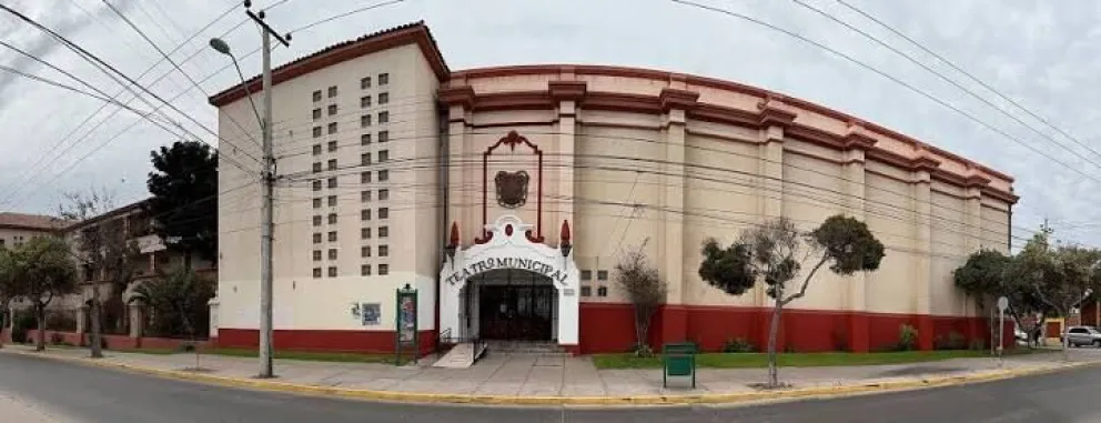 comunidad-estudiantil-y-gremio-docente-alzan-su-voz-por-futuro-del-teatro-municipal