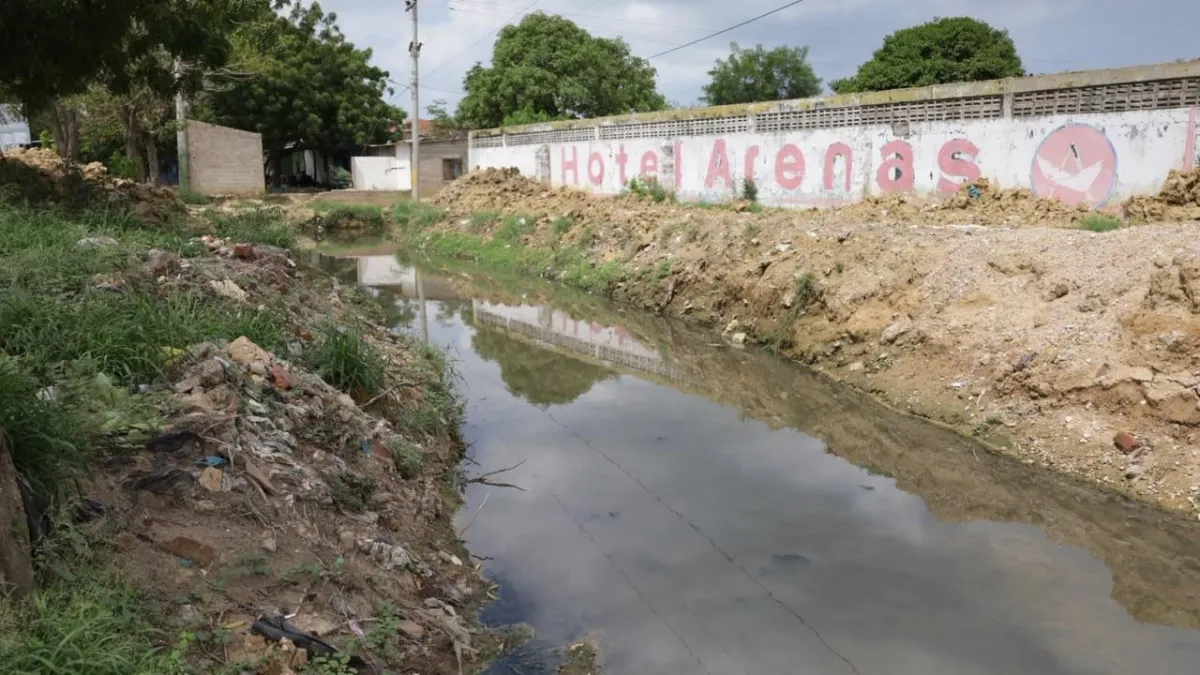 ¿que-paso-con-los-$3.600-millones-del-drenaje-pluvial-de-riohacha?-ministro-denuncia-siete-suspensiones-y-alcaldia-explica-donde-esta-el-dinero