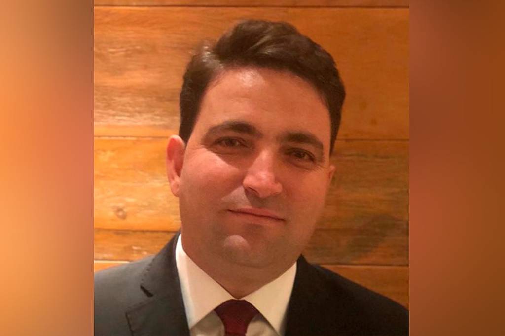 escritorio-de-willer-tomaz,-amigo-de-flavio-bolsonaro,-deve-r$-100-mil-a-receita