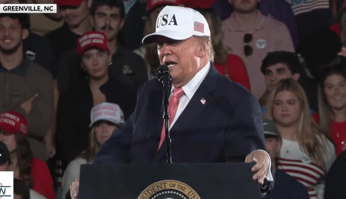 manifestantes-interrumpen-el-mitin-de-trump-en-carolina-del-norte
