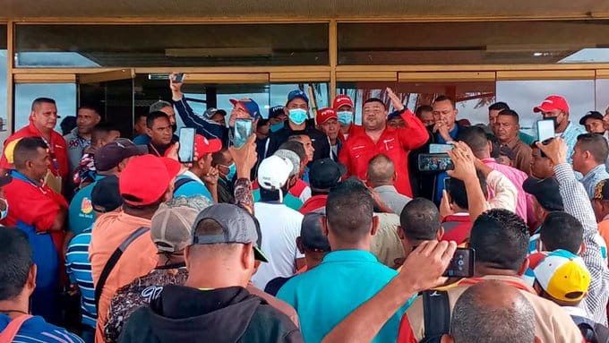 comite-nacional-de-conflicto-apoya-huelga-de-trabajadores-petroleros-en-zulia