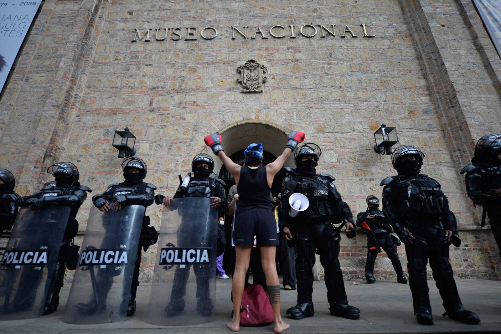 espriella-retira-itens-sobre-feminismo-e-direitos-lgbtqia+-de-museu-na-colombia