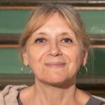 hinde-pomeraniec,-periodista:-“hoy-en-argentina-hacer-periodismo-cultural-es-casi-un-oximoron;-el-periodismo-es-un-lugar-incomodo-y-la-cultura-algo-inexistente-para-el-modelo-de-pais-que-quieren-las-autoridades”