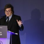 javier-milei-se-metio-de-lleno-en-la-eleccion-de-espana-ante-empresarios-en-madrid:-“al-impresentable-dictador-de-pedro-sanchez-hay-que-sacarlo-a-patadas”