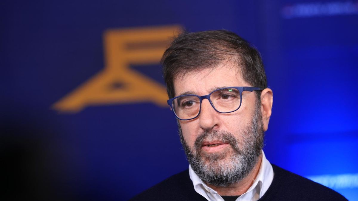 fernando-pereira-dijo-que-monica-ferrero-deberia-“dar-un-paso-al-costado”-y-reafirmo-que-el-frente-amplio-quiere-cambiarla