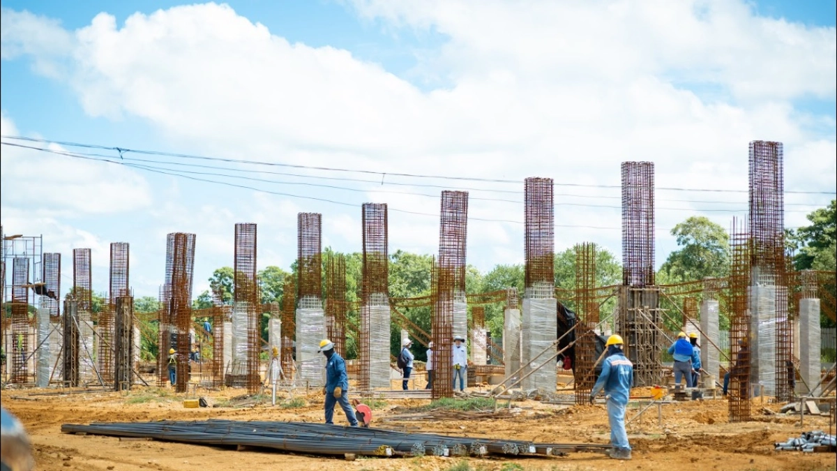 sucre:-el-clan-del-golfo-estaria-extorsionando-a-constructores-de-la-villa-olimpica-que-se-construye-en-tolu;-el-proyecto-se-encuentra-paralizado
