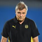 diego-aguirre-no-descarta-a-penarol-para-el-torneo-clausura-pero-apunta-fuerte-a-la-tabla-anual:-“hoy-somos-los-principales-candidatos-a-ser-campeones”