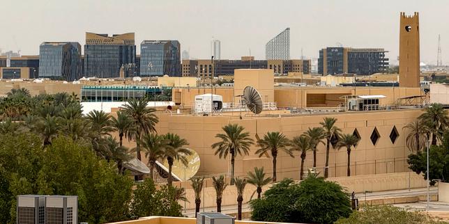 les-etats-unis-ordonnent-le-depart-d’une-partie-des-employes-de-leur-ambassade-a riyad