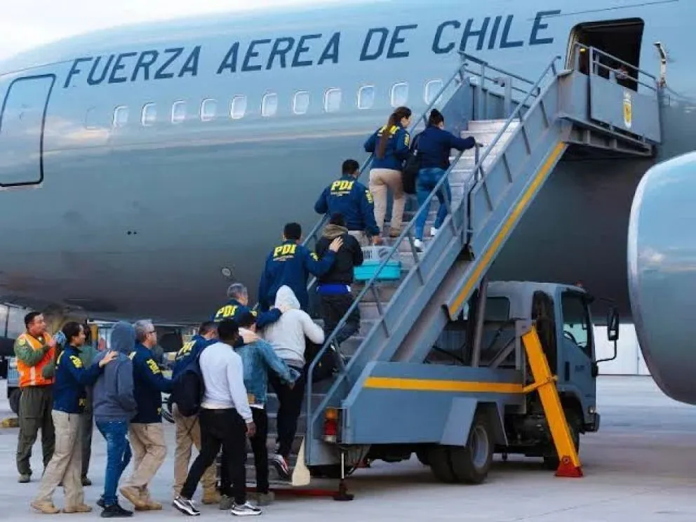 nuevas-reglas-para-expulsion-a-migrantes-quedan-a-un-paso-de-convertirse-en-ley
