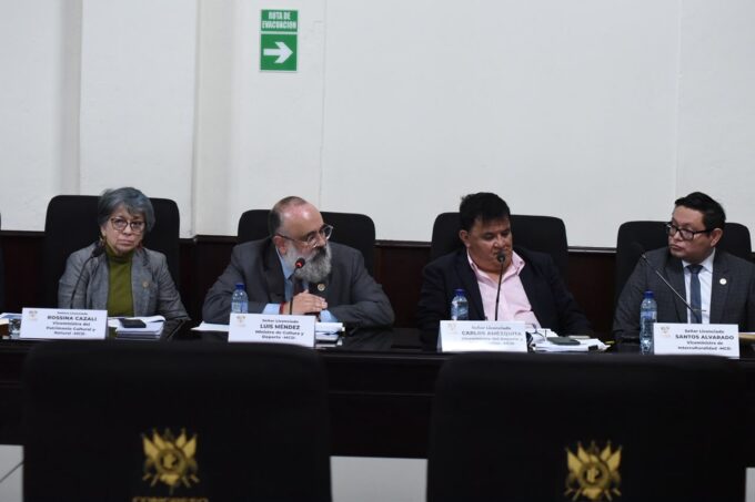 mem,-mintrab-y-ministerio-de-cultura-acuden-ante-diputados-para-solicitud-de-fondos-para-el-2027