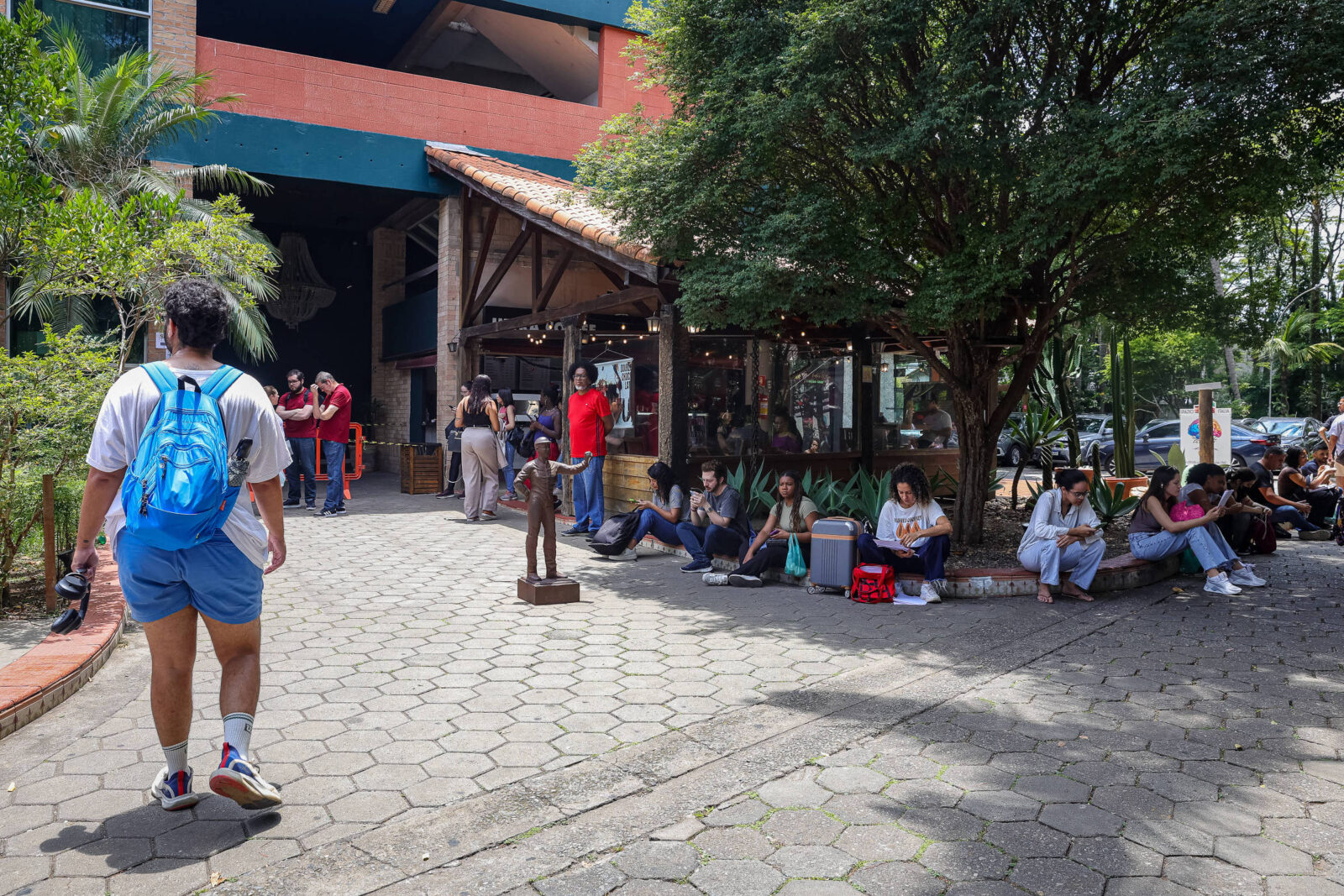 dia-do-servidor-publico-e-ponto-facultativo;-veja-quem-folga