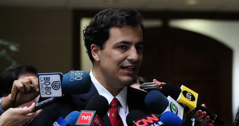 nuevo-vocero-en-la-moneda-reabre-vieja-polemica-y-desata-criticas