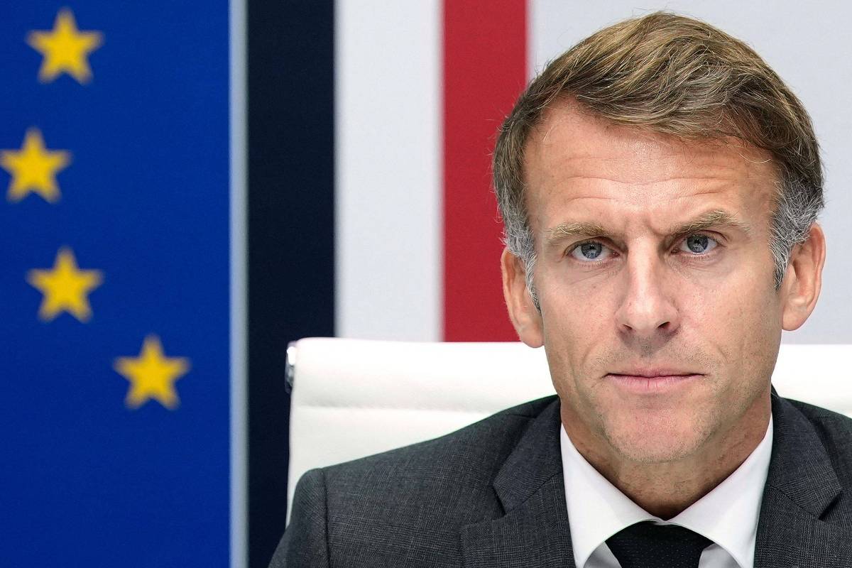 macron-proibe-protestos-‘ilegitimos’,-e-lojas-se-preparam-em-meio-a-temor-de-nova-onda-de-violencia