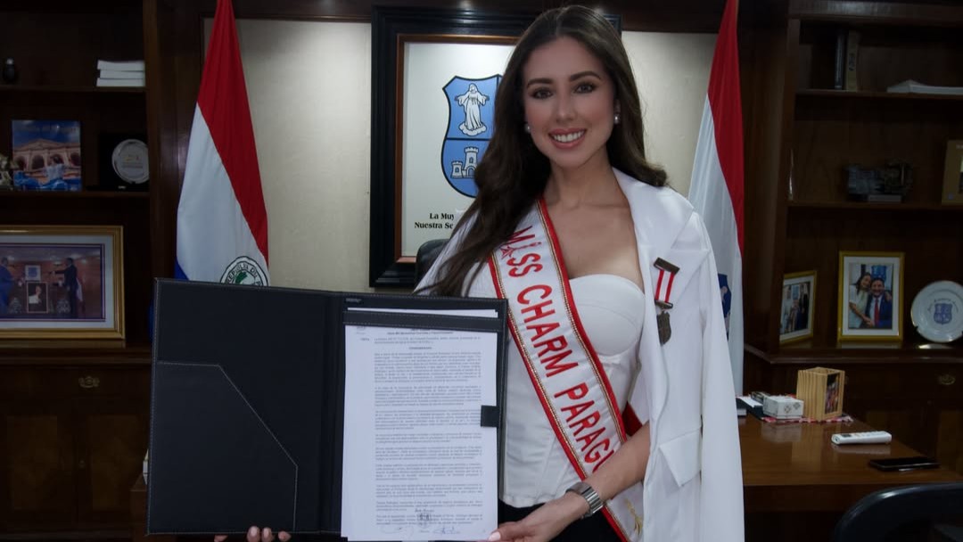 (galeria)-¡nande-miss-charm-ligo-distincion-de-la-muni-de-asuncion!