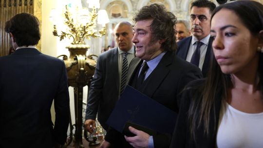 spain-slams-‘interference’-after-milei’s-comments-on-pm-sanchez