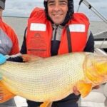 un-dorado-de-15-kg-fue-la-estrella-del-primer-concurso-nacional-en-termas-de-rio-hondo