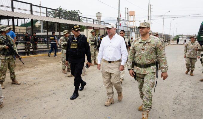 comando-pataz-utiliza-vehiculos-y-choferes-de-poderosa-para-trasladar-a-los-detenidos