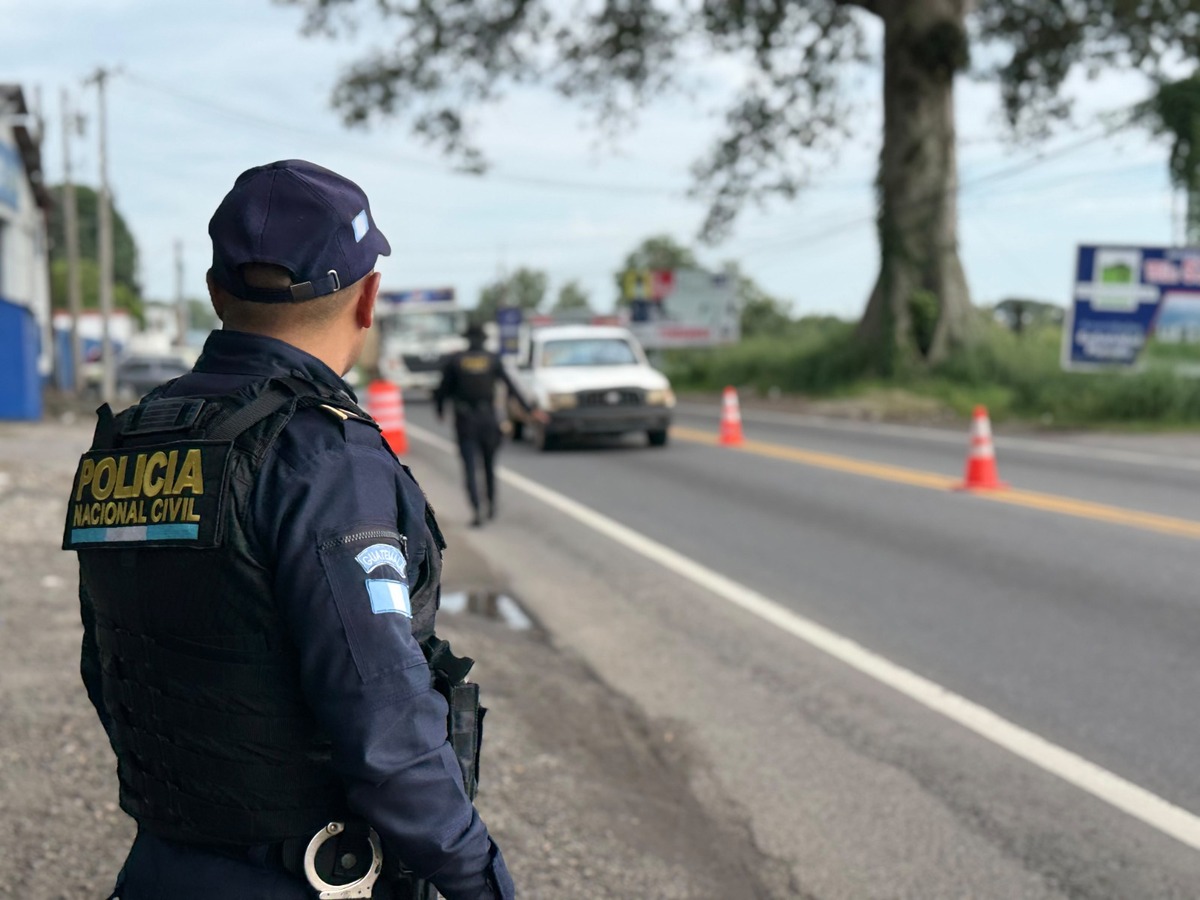 pnc-captura-a-un-hombre-y-retiene-a-un-menor-tras-ataque-armado-en-villa-nueva