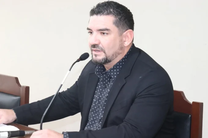 aldo-quezada-renuncia-a-la-presidencia-del-tribunal-departamental-de-justicia-en-santa-cruz