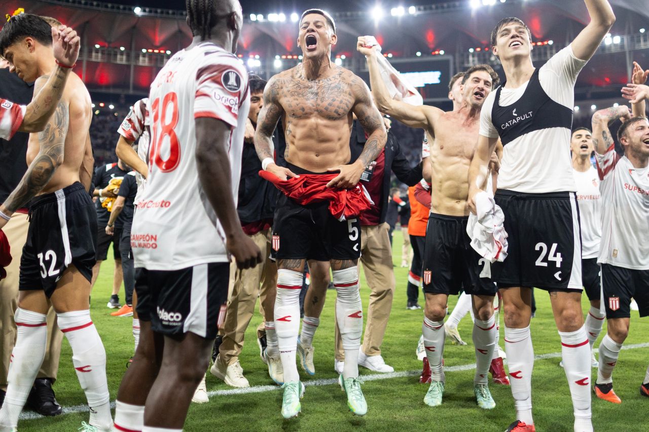 estudiantes-reach-copa-libertadores-final-after-win-on-penalties