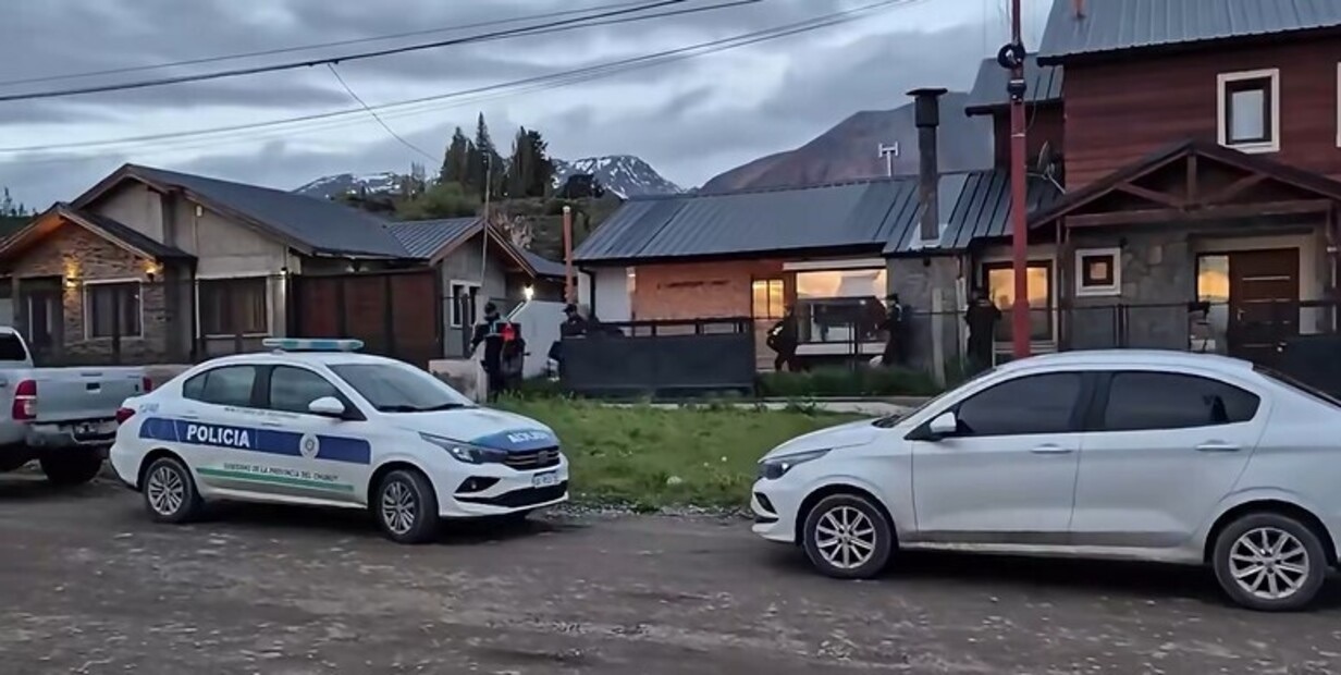 rescataron-a-una-familia-que-vivia-encerrada-y-detuvieron-al-papa,-un-notorio-bioquimico