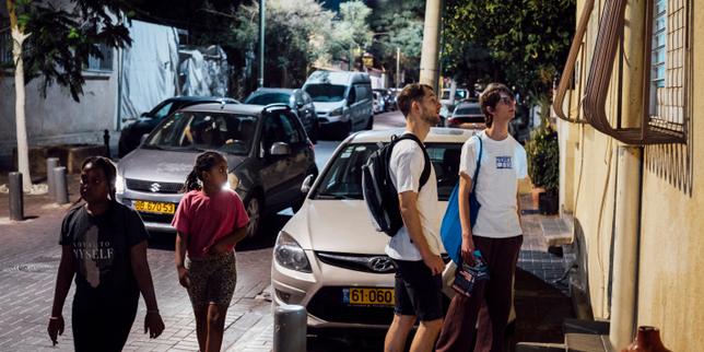 en-israel,-la-gauche-tente-d’exister-face-a-la-droite-radicale-et-a-l’angoisse-securitaire