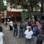 operativo-en-el-fischmann:-«desde-la-manana-que-vinieron-a-estudiar,-no-sabemos-nada-de-ellos»,-padres-mantienen-preocupacion