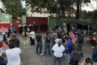 operativo-en-el-fischmann:-«desde-la-manana-que-vinieron-a-estudiar,-no-sabemos-nada-de-ellos»,-padres-mantienen-preocupacion