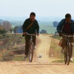 la-historia-detras-de-el-bano-del-papa,-la-pelicula-que-hizo-pedalear-a-cesar-troncoso,-que-“llego-a-la-gente-comun”-y-que-volvio-al-cine
