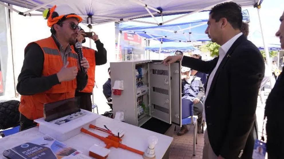 jornada-permitio-mostrar-como-aprovechar-la-energia-solar-y-eolica