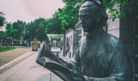 la-reflexion-de-confucio-que-invita-a-pensar-antes-de-actuar:-“quienes-intentan-resolverlo-todo-con-prisa-a-menudo-pasan-por-alto-lo-esencial”