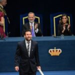 messi-receives-top-spanish-award-from-heir-to-throne