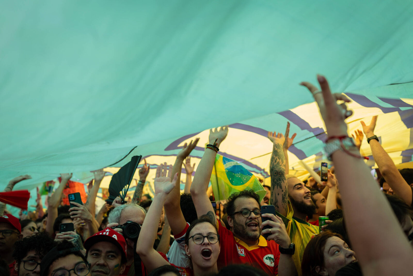 quem-domina-as-redes-domina-as-narrativas?