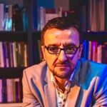 mario-riorda,-experto-en-comunicacion-politica:-“afuera,-abajo-y-al-lado-de-yamandu-orsi-no-hay-nadie”
