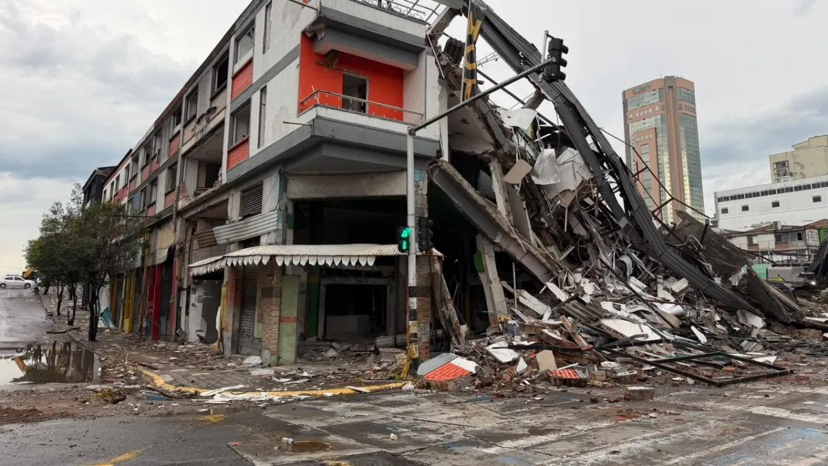colapso-una-edificacion-en-pereira-pendiente-de-demolicion-este-sabado:-bomberos-confirman-que-no-se-hallaron-personas-entre-los-escombros