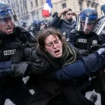 casi-1.000-detenidos-luego-de-nuevas-protestas-en-francia