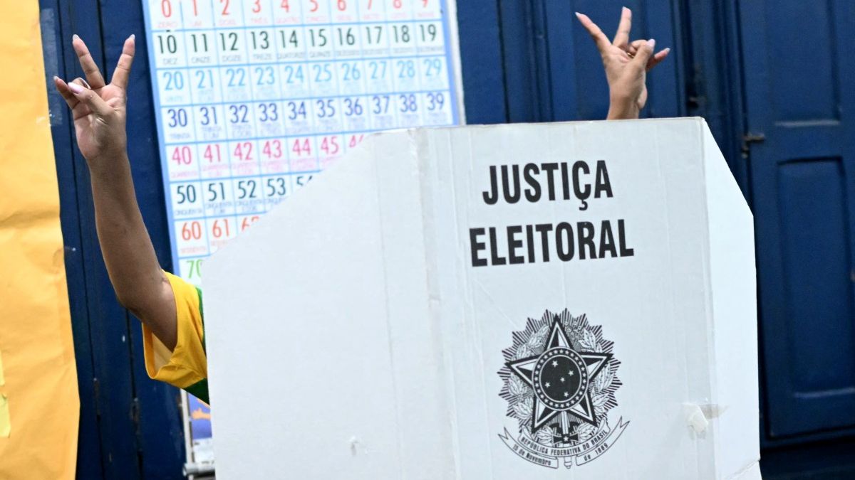 en-vivo-|-los-brasilenos-eligen-presidente-este-domingo:-ya-votaron-flavio-bolsonaro-y-lula-da-silva