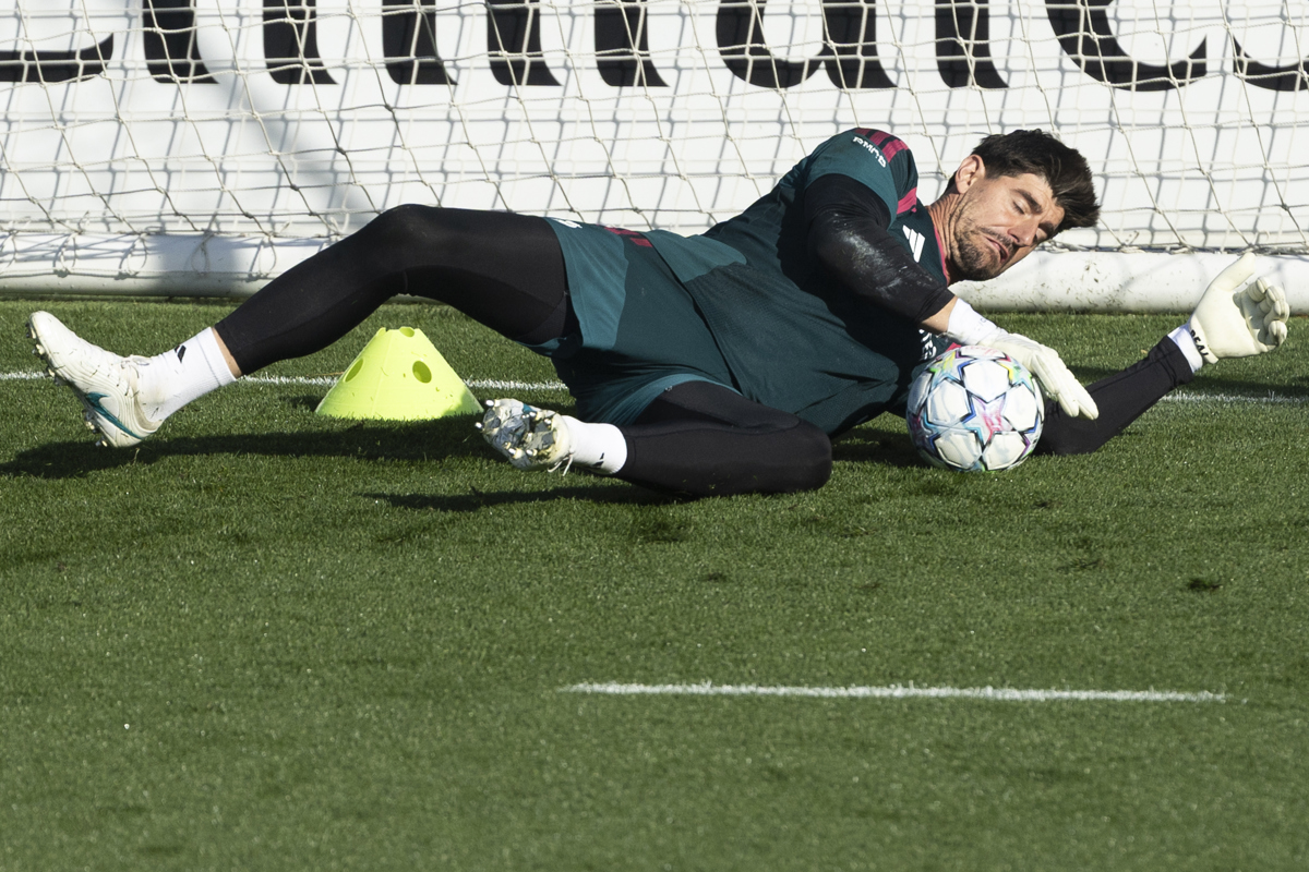 courtois-se-pierde-el-clasico-ante-el-barcelona-por-gripe