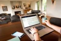 demanda-de-empleo-a-distancia-crece-en-el-pais,-segun-estudio