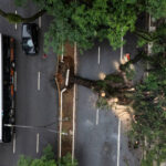 chuva-e-falta-de-onibus-prejudicam-votacao-do-segundo-turno-neste-domingo-(25)