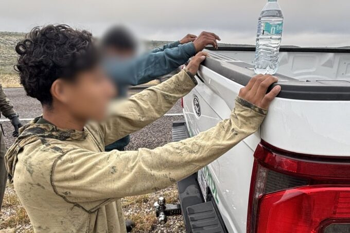 patrulla-fronteriza-detiene-a-dos-guatemaltecos-tras-intentar-hacer-senas-a-automovilistas-en-texas