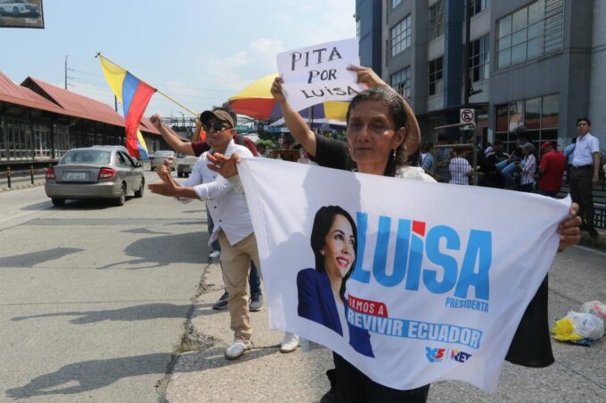 detienen-y-queda-en-prision-preventiva-excandidata-presidencial-en-ecuador-por-lavado-de-dinero