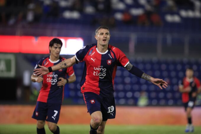 el-ciclon-cumplio-con-su-parte-y-supero-al-descendido-san-lorenzo