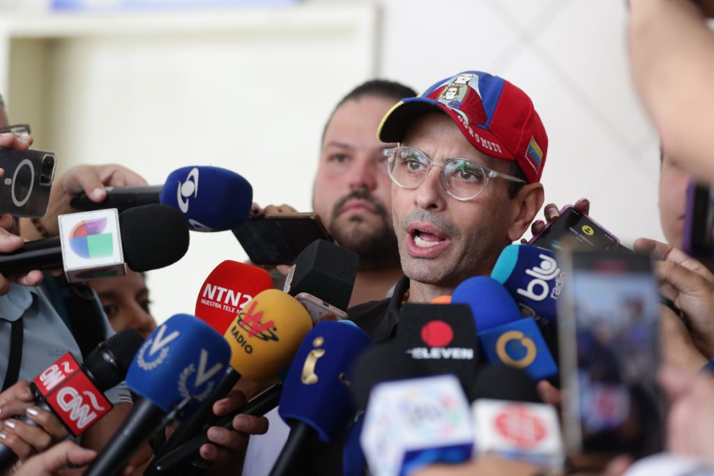 capriles-espera-que-con-este-regreso-“se-le-acabe-la-manguangua-al-grupito-enquistado-en-el-poder”