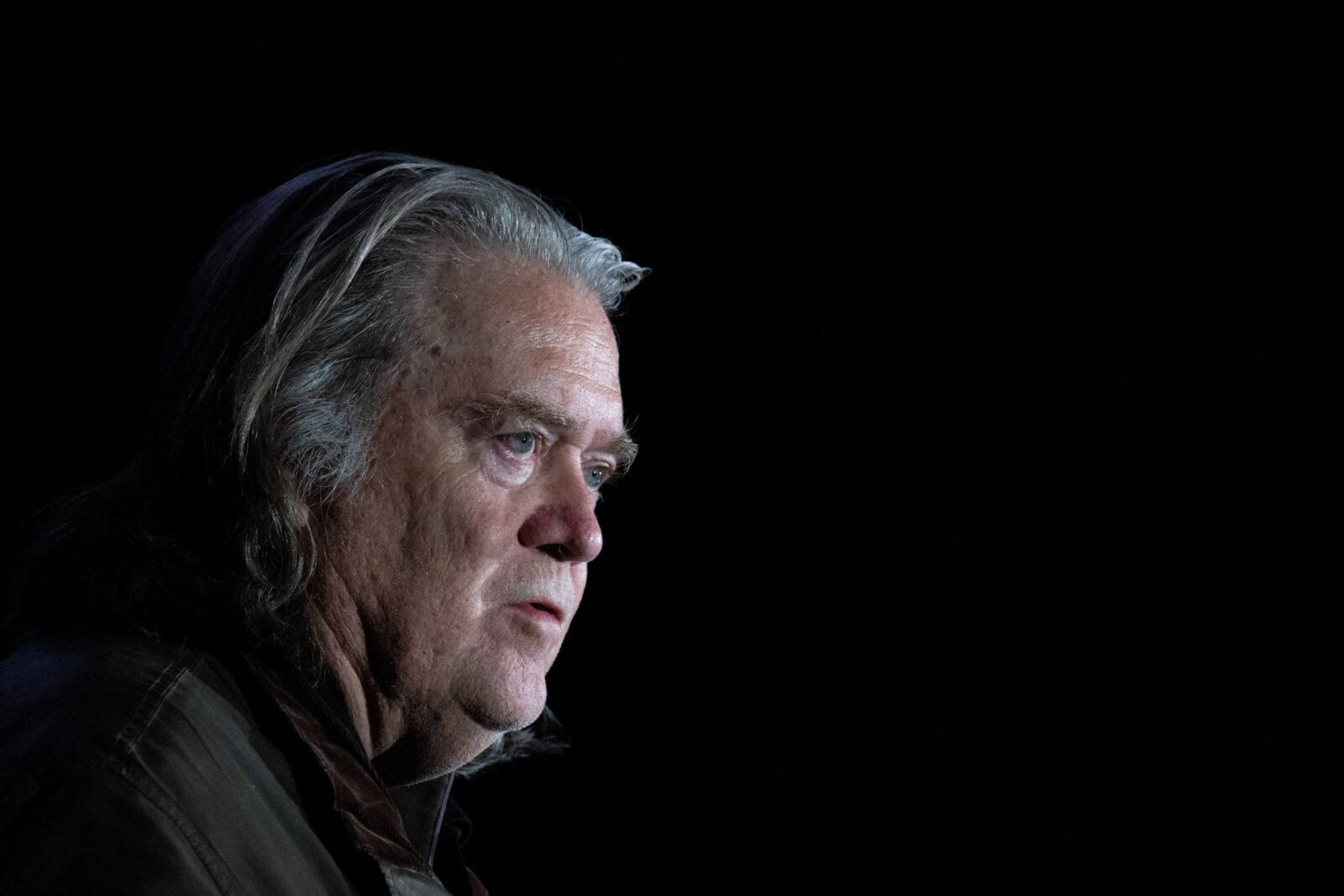 sem-apresentar-provas,-elon-musk-e-steve-bannon-questionam-vitoria-de-lula